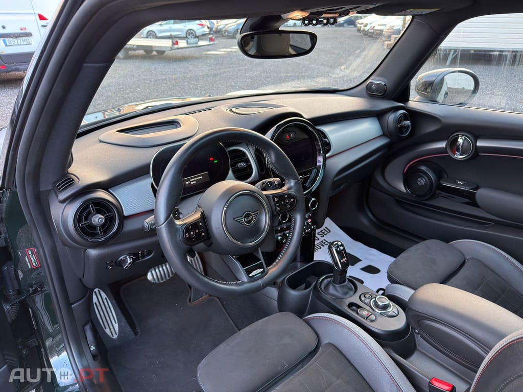 MINI John Cooper Works Premium JCW Plus Auto
