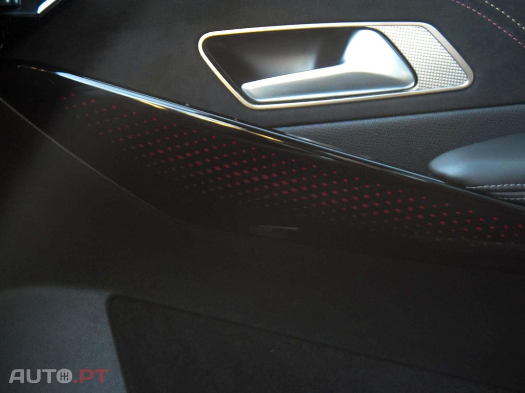 DS DS7 E-Tense Performance Line+