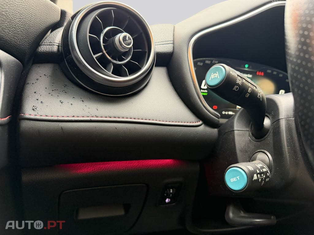 MG EHS PHEV Hybrid Luxury