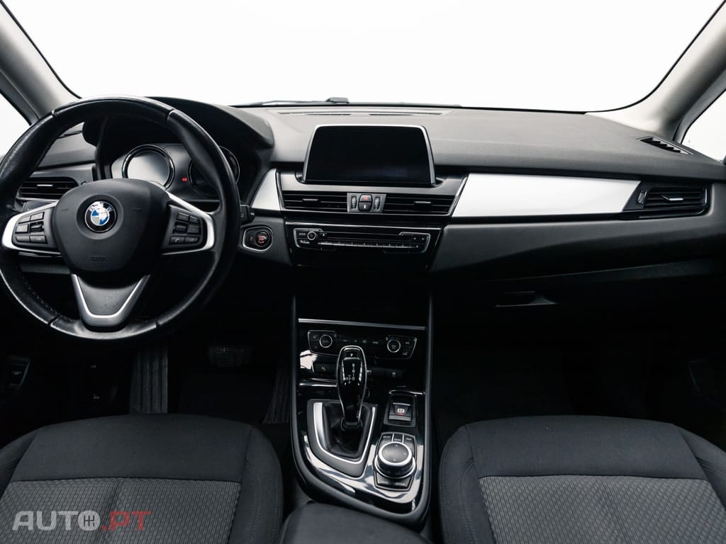 BMW 218 i Advantage Auto