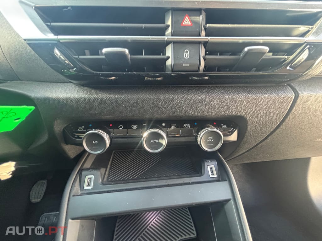 Citroen C4 PureTech 130 Stop&Start SHINE