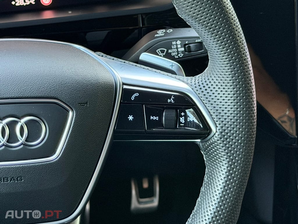 Audi Q8 E-Tron 50 quattro S line