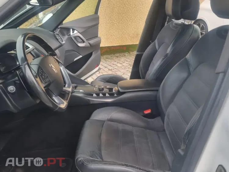 Citroen DS5 2.0 HDi Hybrid4 So Chic CMP6