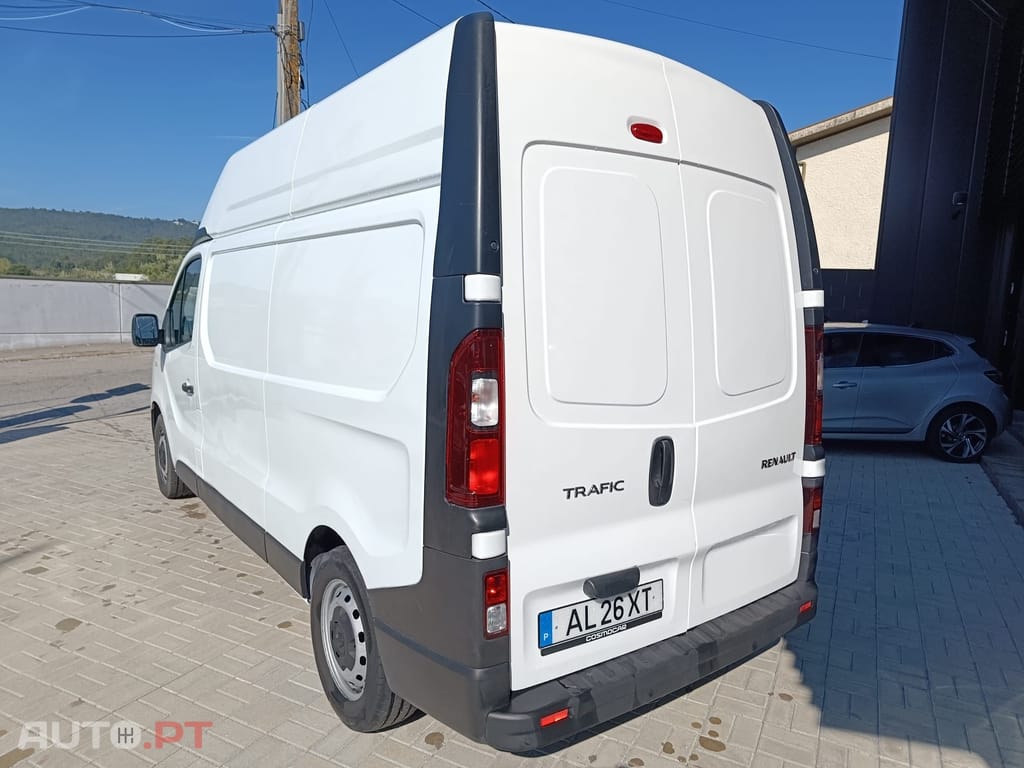 Renault Trafic 2.0 dCi Energy L2H2