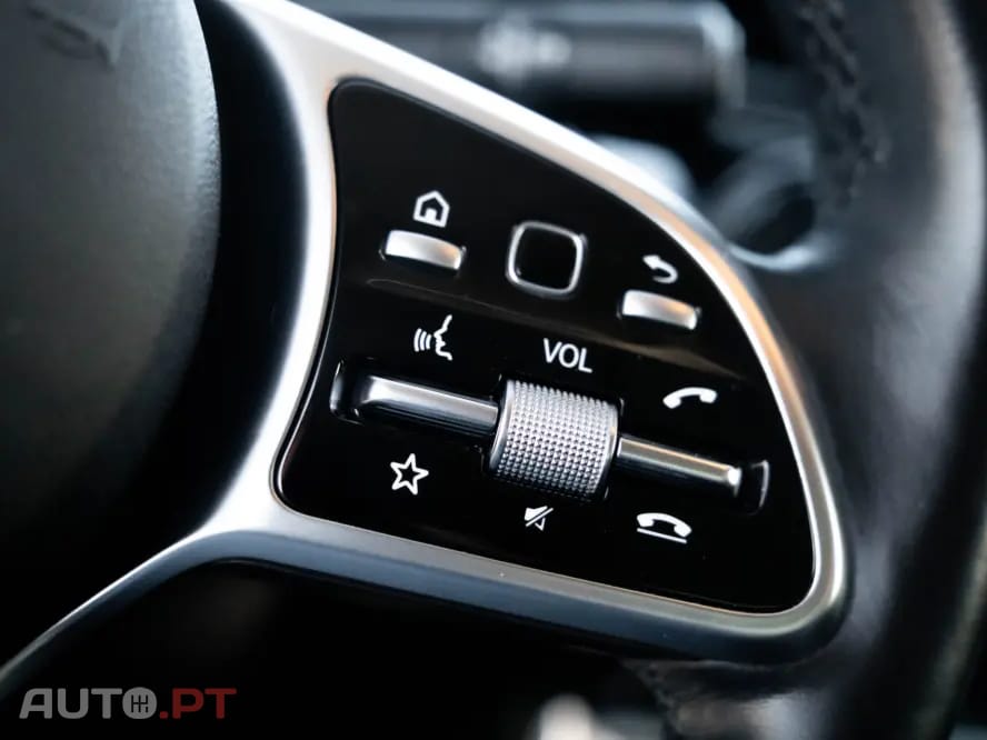 Mercedes-Benz A 250 e 8G-DCT Style