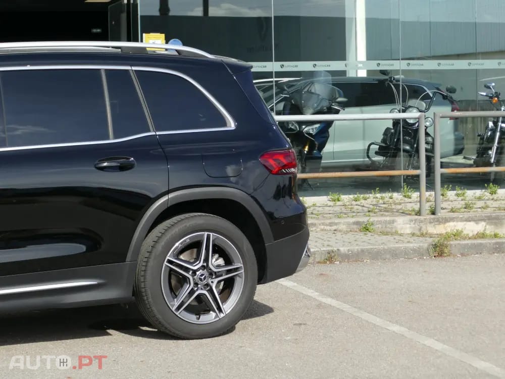 Mercedes-Benz GLB 180 d AMG Line
