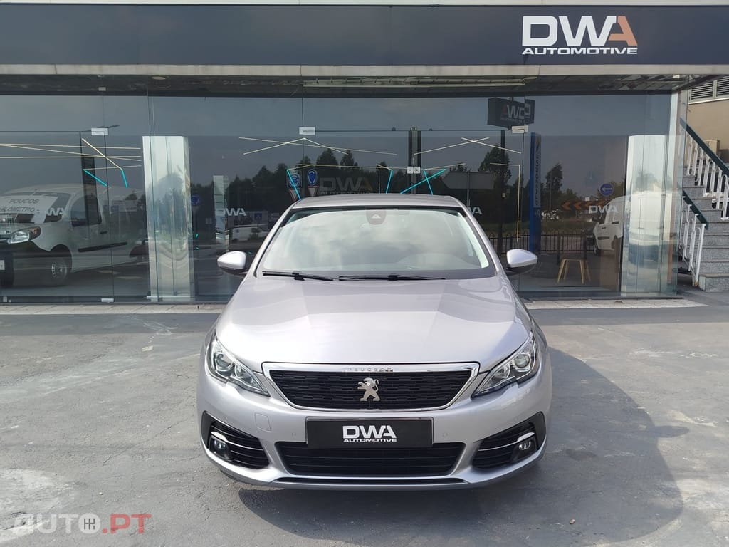 Peugeot 308 1.2 PureTech Business Line