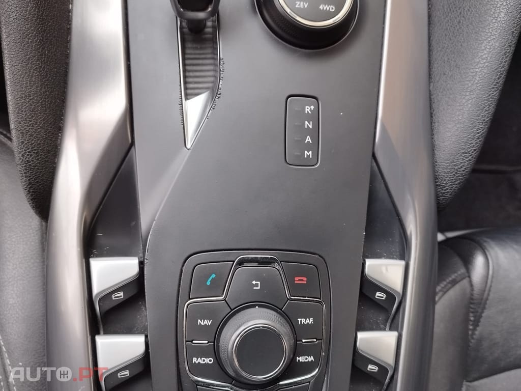 Citroen DS5 2.0 HDi Hybrid4 So Chic CMP6