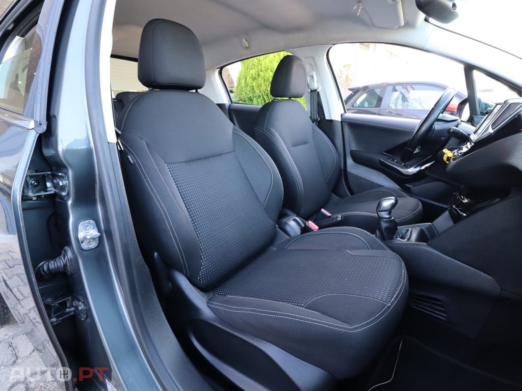 Peugeot 208 1.2 PureTech Active