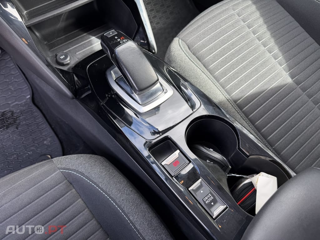Peugeot E-208 50 kWh Allure