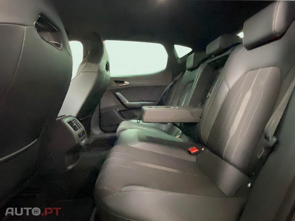 Cupra Leon 1.5 eTSI MID DSG