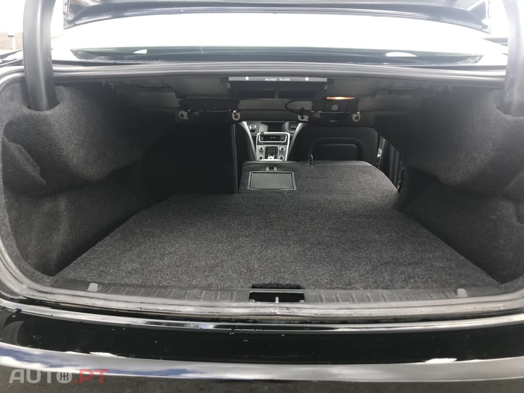 Volvo S60 2.0 D2 Kinetic Geartronic