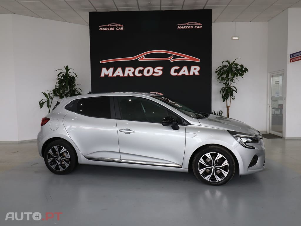 Renault Clio 1.5 Blue dCi Intens — fotografia 5