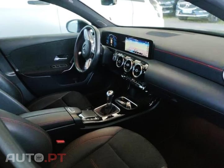 Mercedes-Benz A 180 d AMG Line