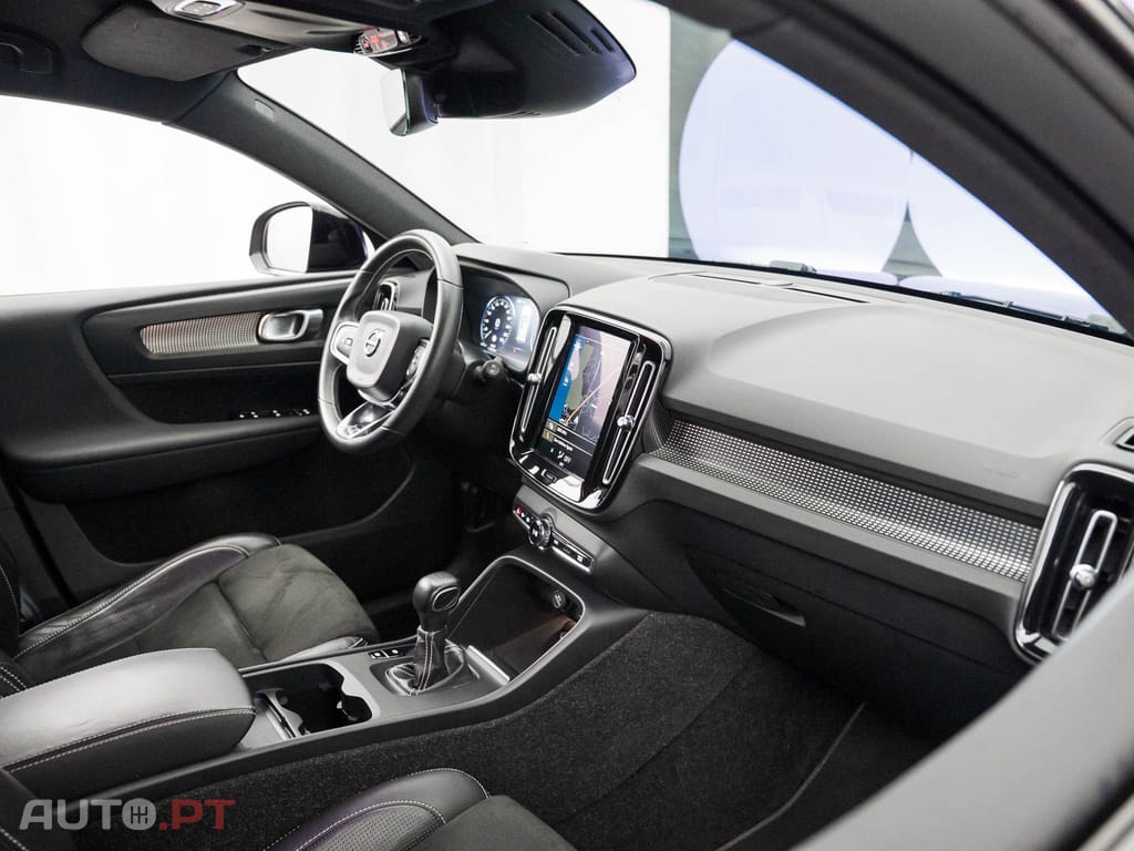 Volvo XC40 2.0 D3 R-Design