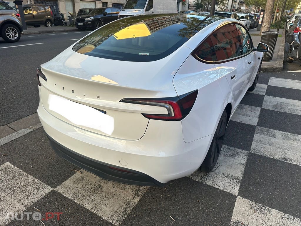 Tesla Model 3 Standard Range Plus RWD
