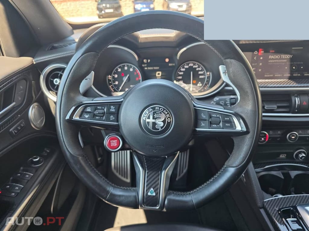 Alfa Romeo Stelvio 2.9 T Quadrifoglio V6