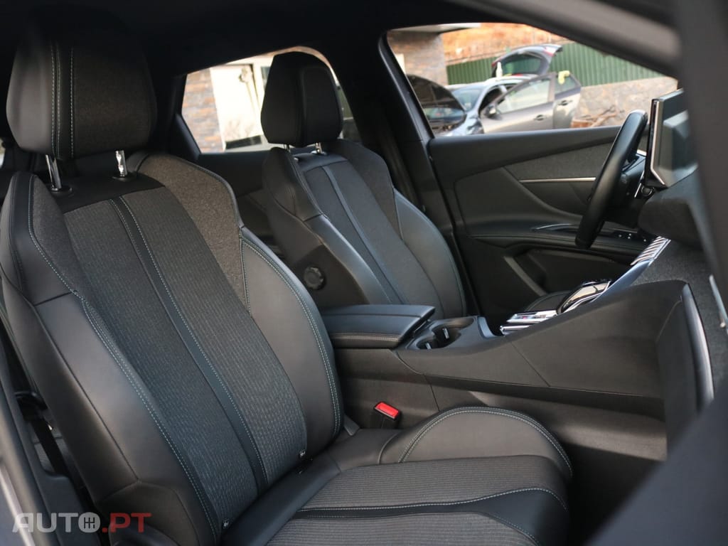 Peugeot 3008 1.5 BlueHDi Allure Pack EAT8