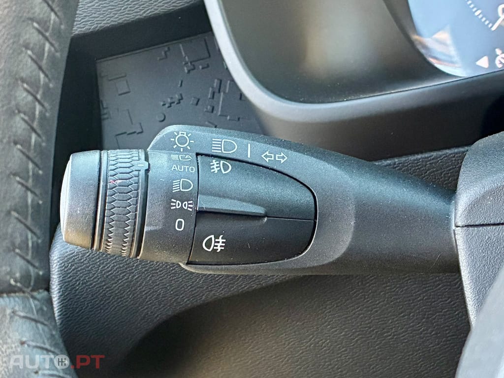 Volvo XC40 T5 Momentum Plus