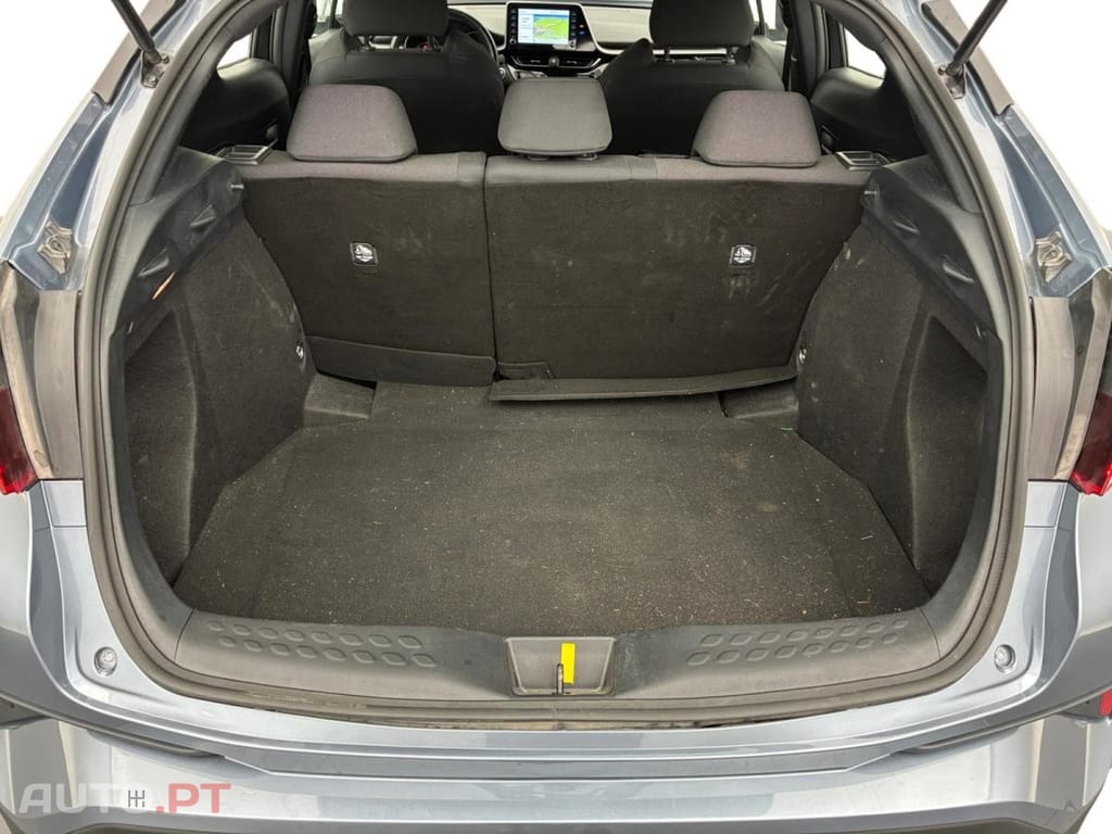 Toyota C-HR 1.8 Hybrid Dynamic Business