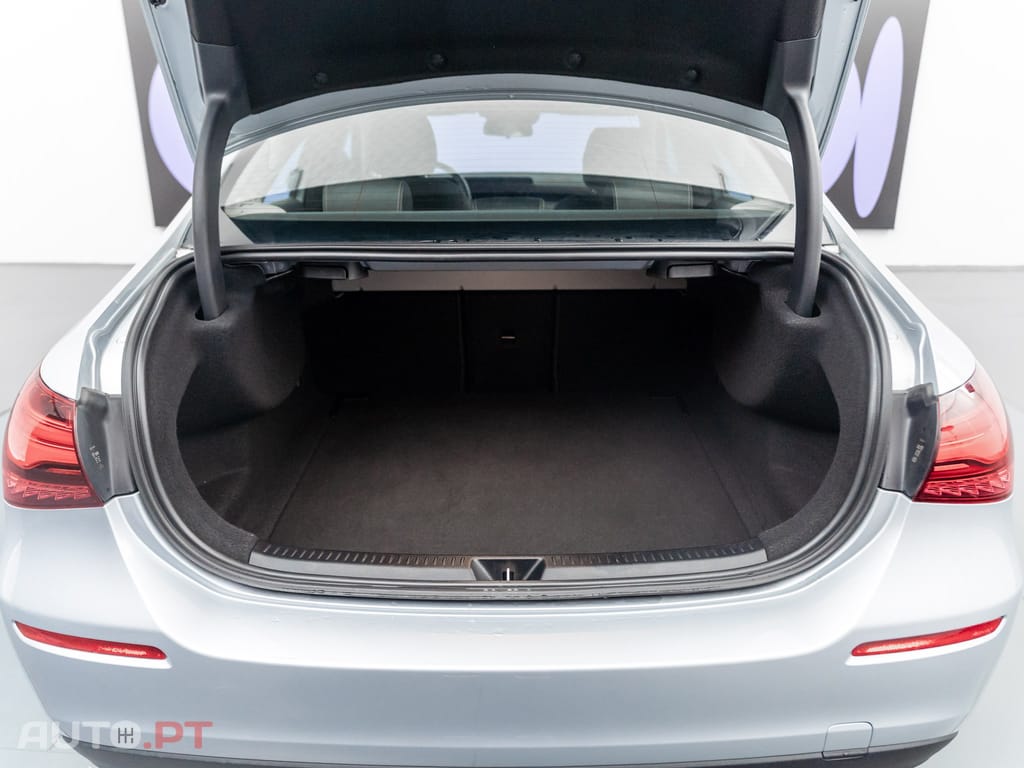 Mercedes-Benz A 200 d