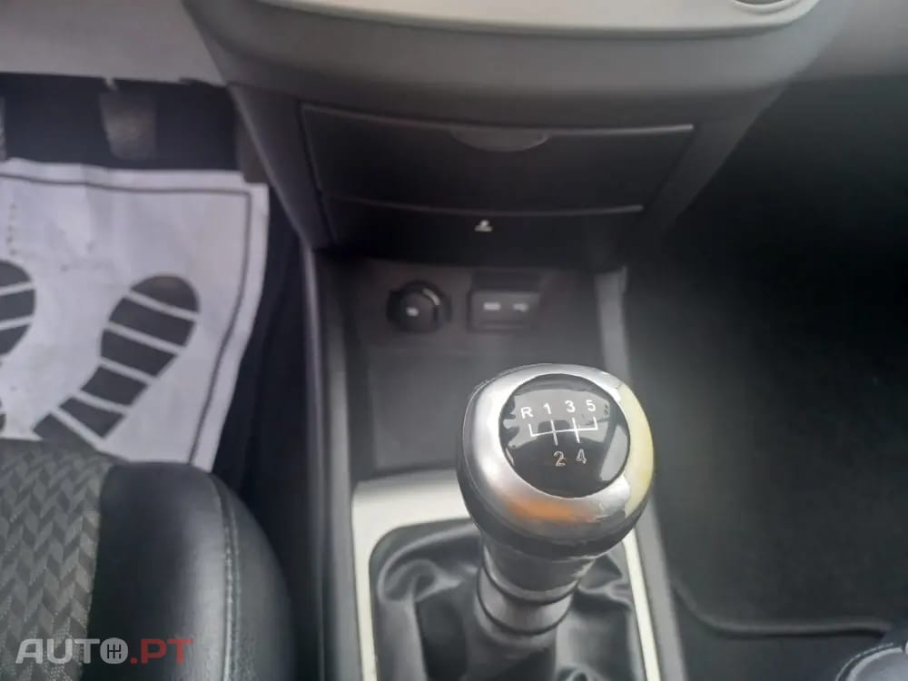 Kia Ceed SW 1.4 CVVT EX ISG