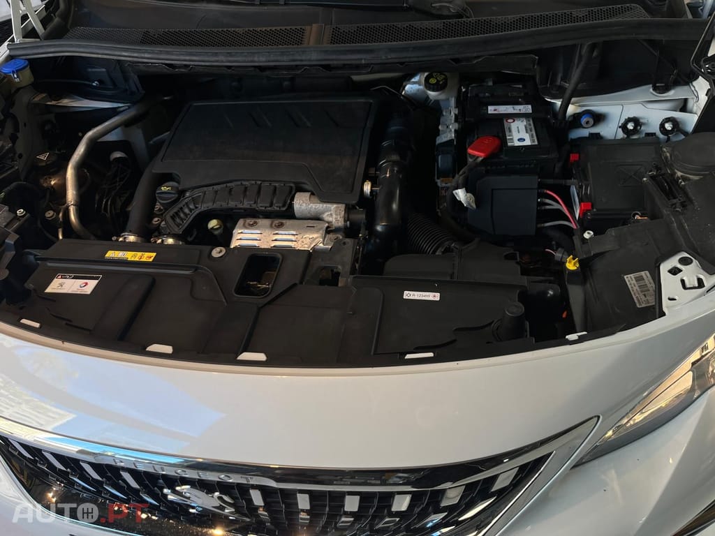 Peugeot 3008 1.2i Executive