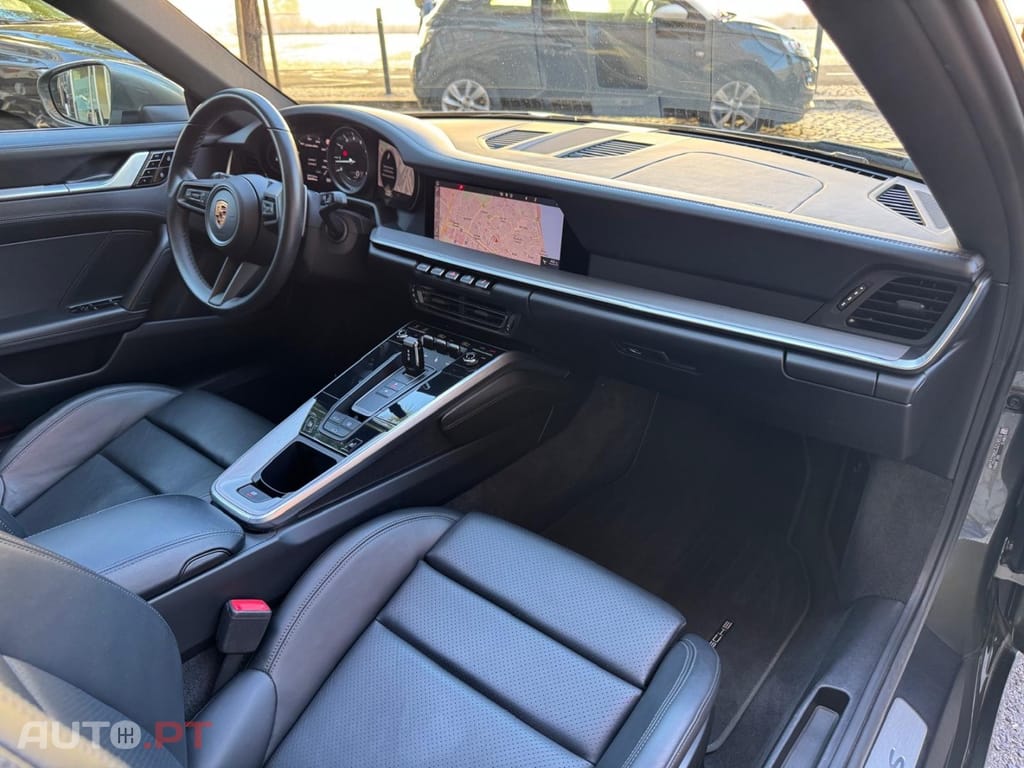 Porsche 911 Carrera 4S PDK
