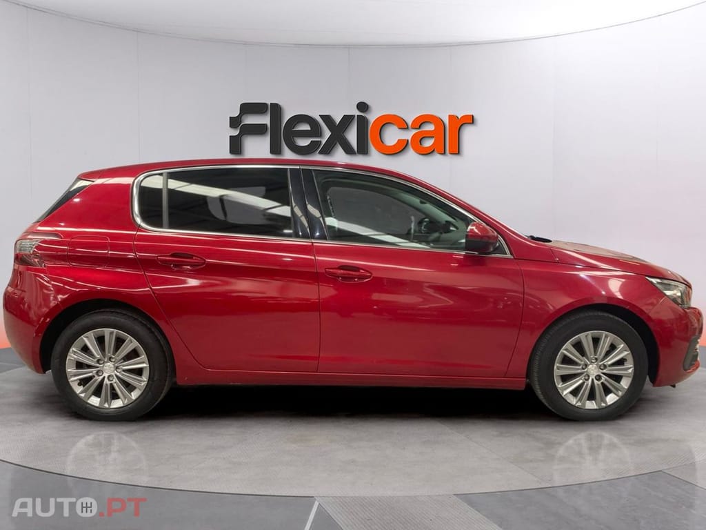 Peugeot 308 1.2 PureTech Allure EAT8