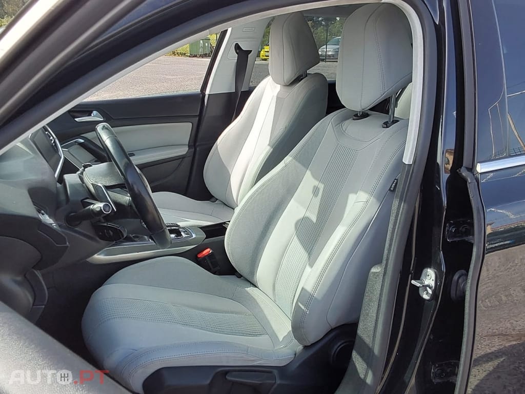 Peugeot 308 SW BlueHDi 130 EAT6 Stop & Start Allure