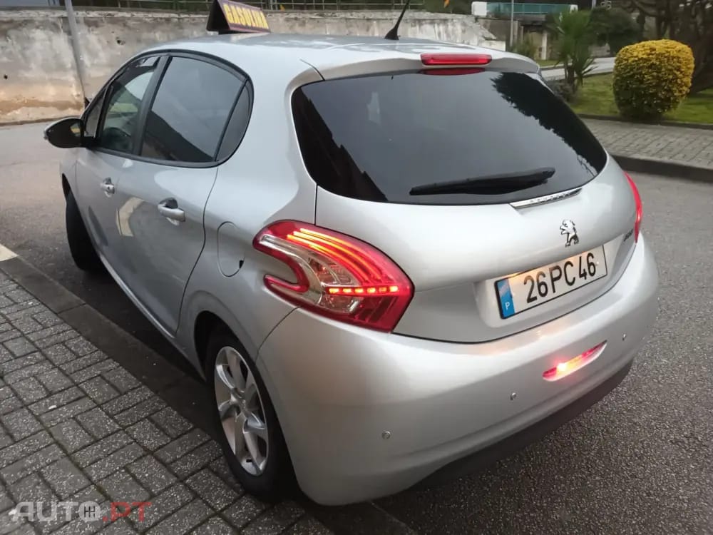 Peugeot 208 1.2 PureTech Active