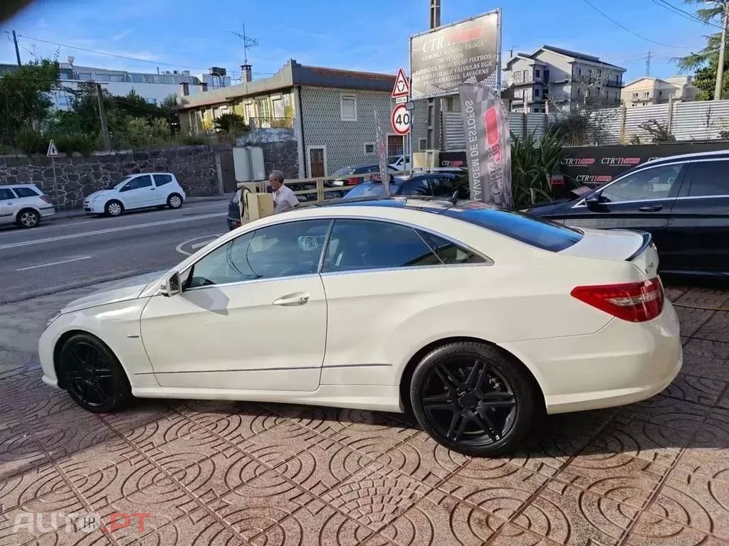 Mercedes-Benz E 350 CDi Avantgarde BlueEfficiency Auto