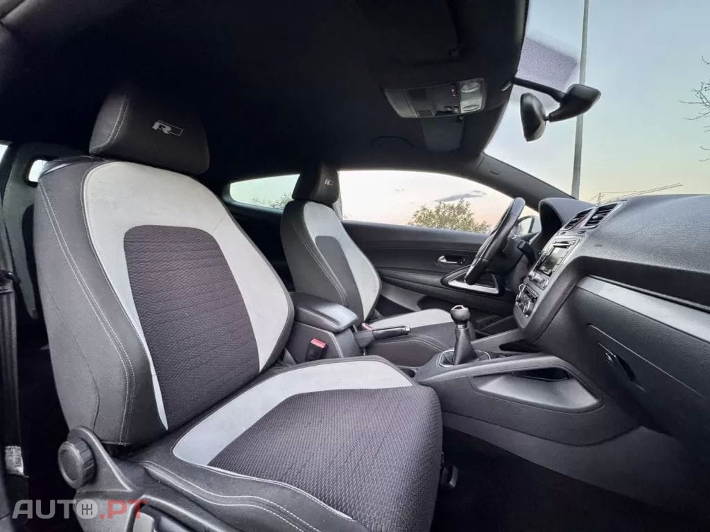 Volkswagen Scirocco 2.0 TDI R-Line