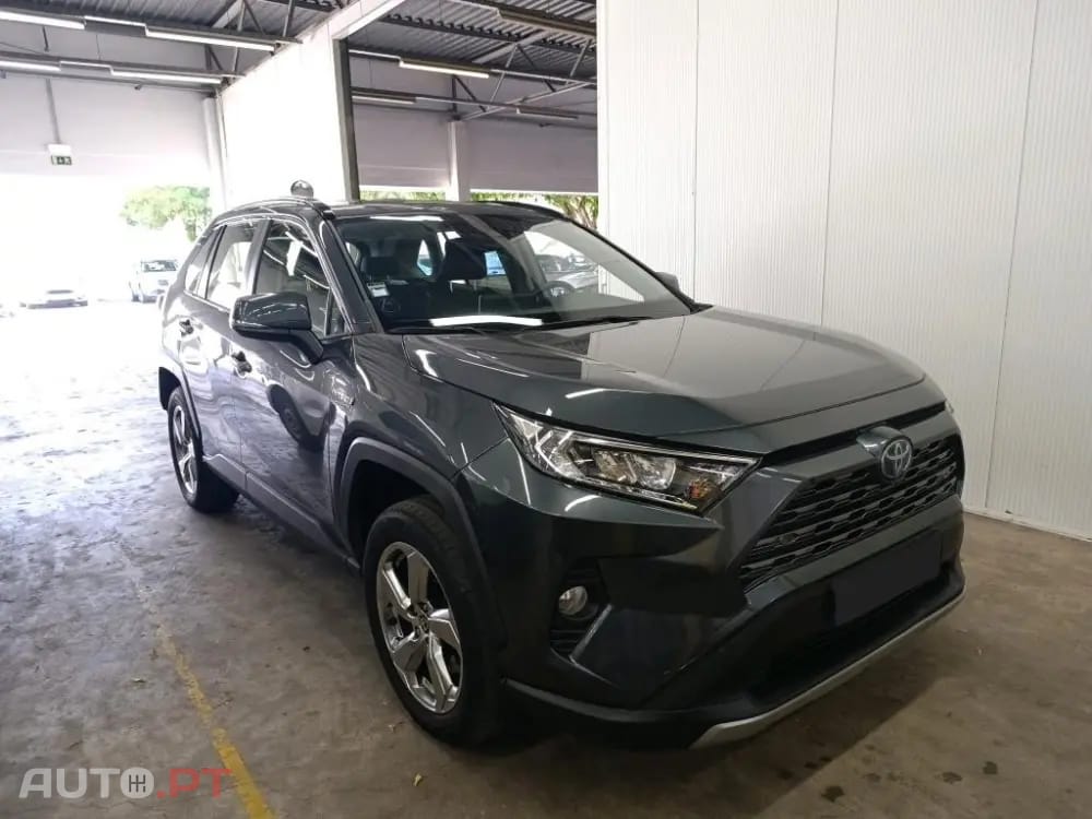Toyota RAV4 2.5 HDF Comfort
