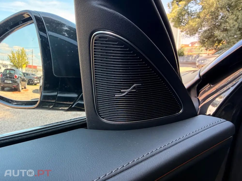 Mercedes-Benz E 300 de AMG LINE