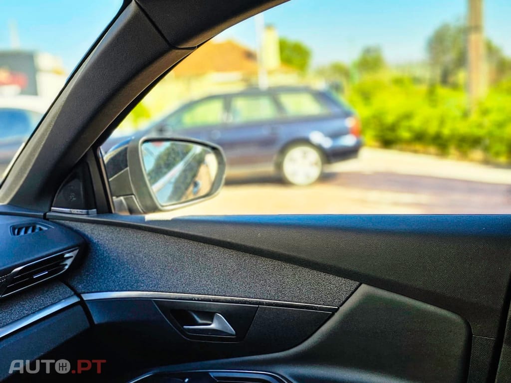 Peugeot 3008 1.5 BlueHDi GT Line J19 EAT8