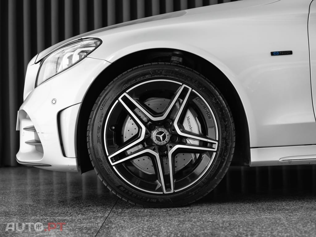 Mercedes-Benz C 300 de AMG Line
