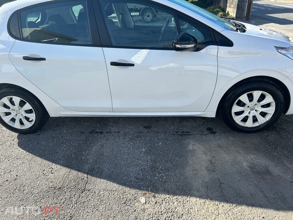 Peugeot 208 Vti