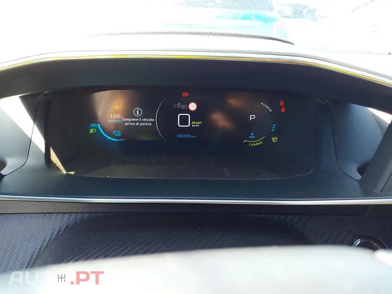 Peugeot E-2008 Allure Pack