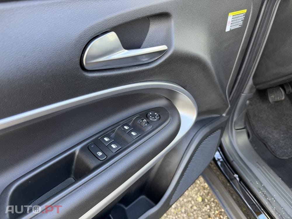 Jeep Avenger 54 kWh 1st Editon