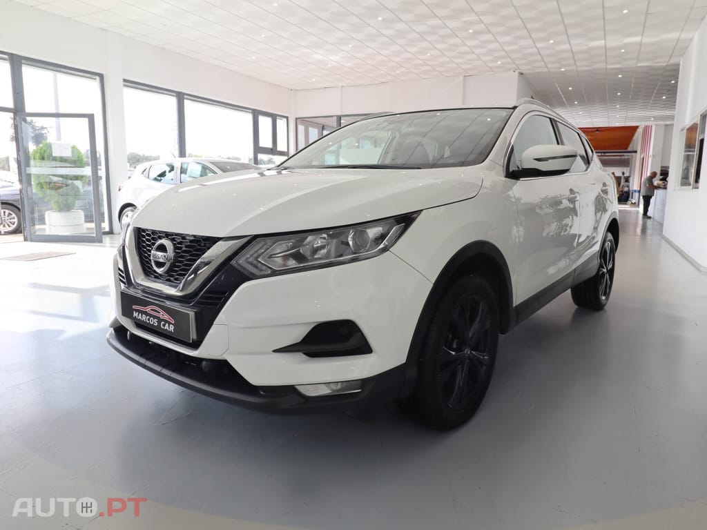 Nissan Qashqai 1.5 dCi N-Connecta J18