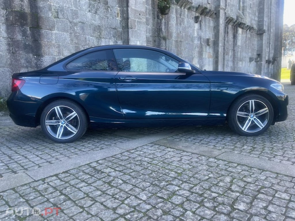 BMW 218 218i SPORT