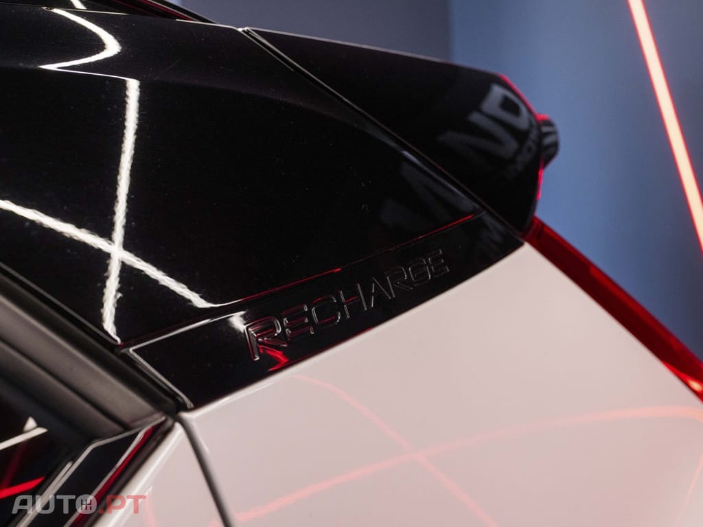 Volvo XC40 P8 AWD Recharge RDesign