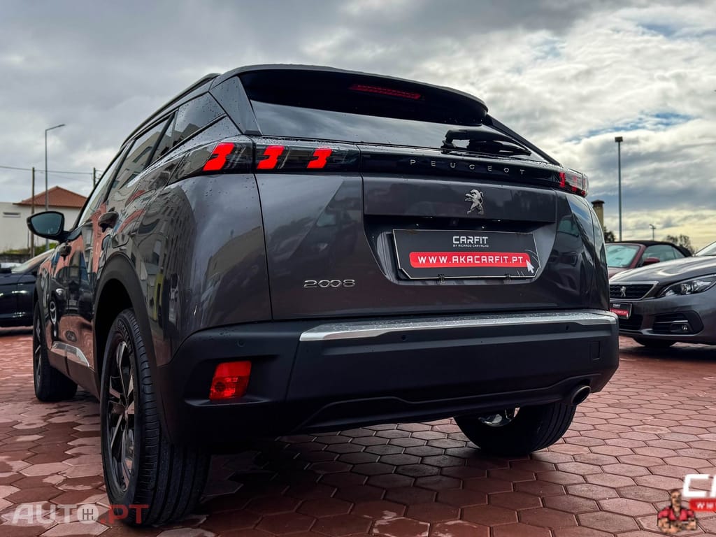 Peugeot 2008 1.5 BlueHDi Allure Pack