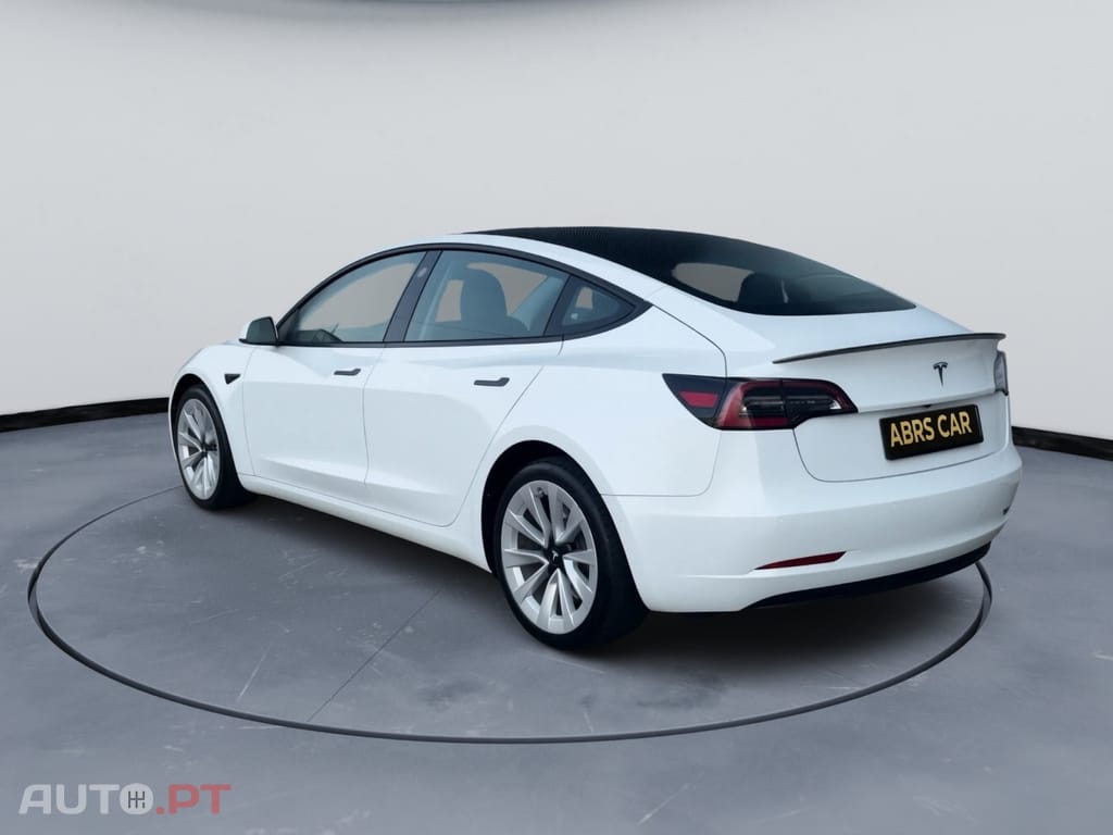 Tesla Model 3 Standard Range Plus RWD
