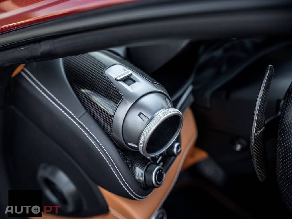 Ferrari California 4.3 V8