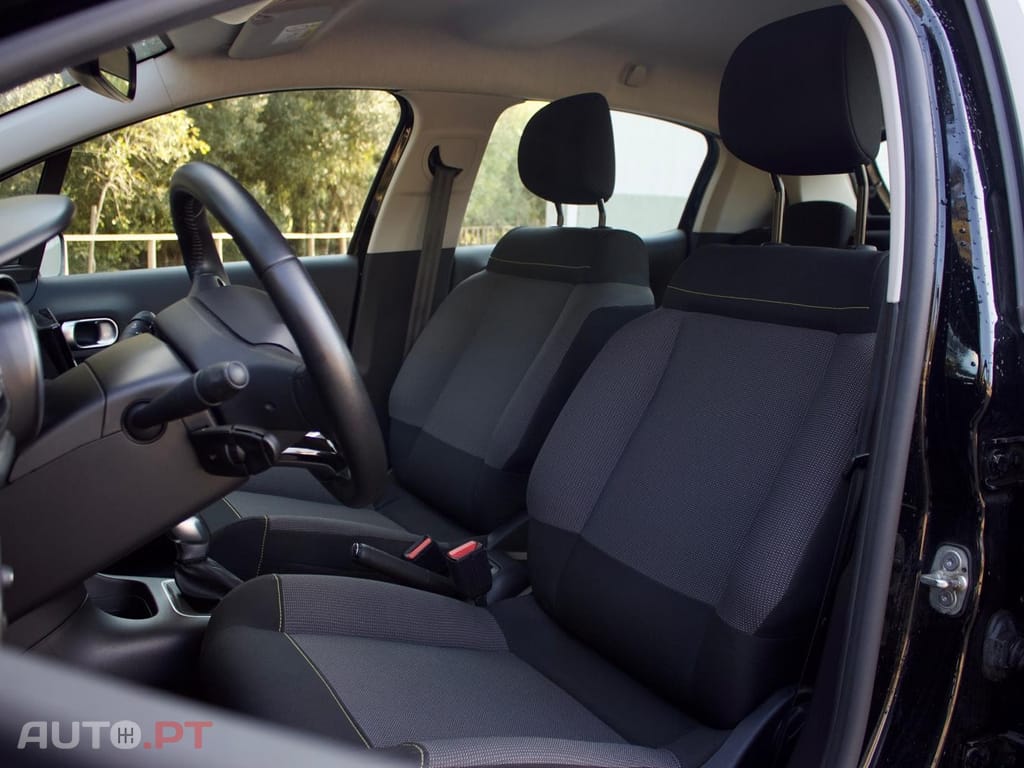 Citroen C3 1.2 PureTech Shine EAT6