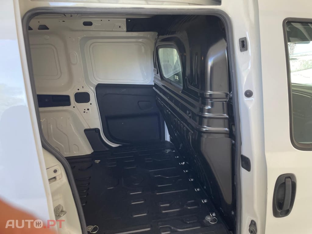 Fiat Doblo 1.6 MJ 3L — fotografia 28