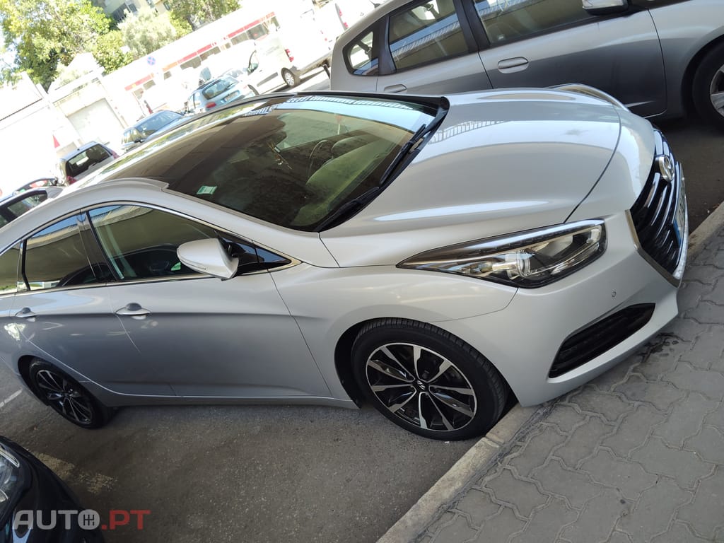 Hyundai i40 SW 1.7 CRDi Blue Comfort DCT