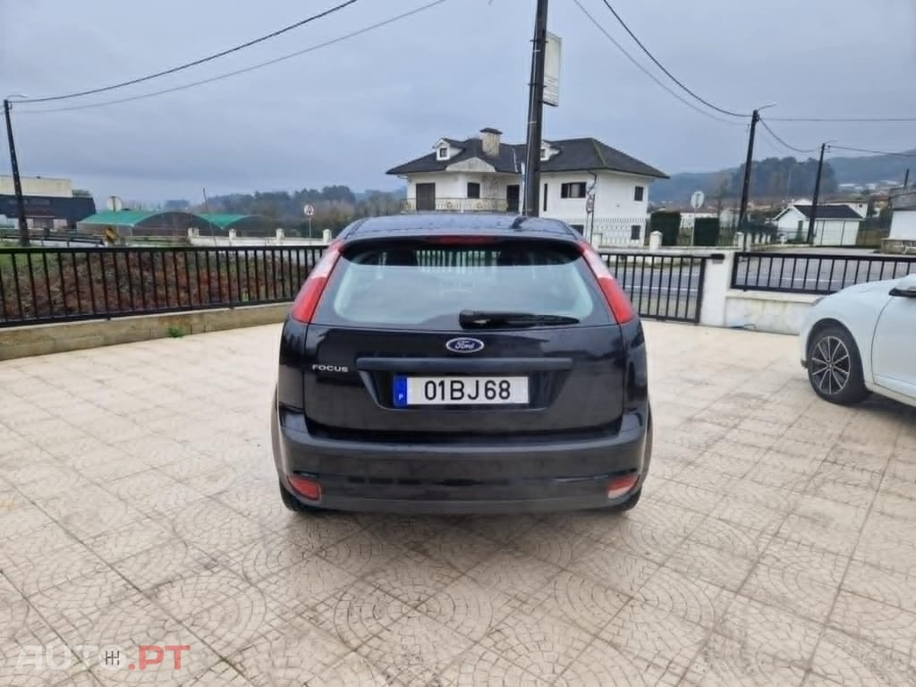 Ford Focus 1.6 Ti-VCT Ghia